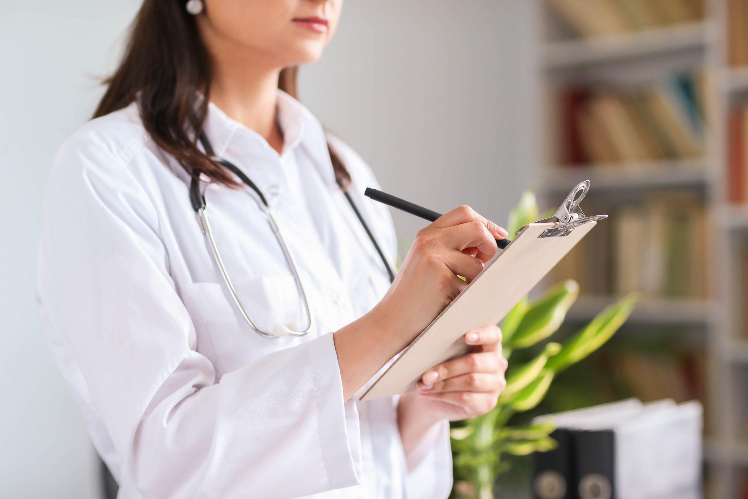 Offenbach sección farmacovigilancia doctora