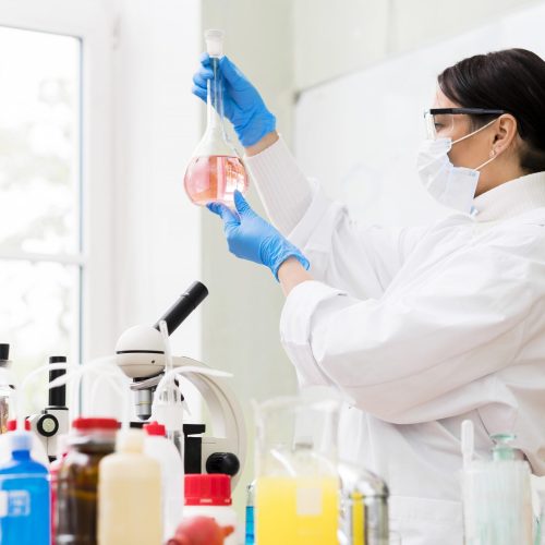 Offenbach sección quienes somos valores química mujer laboratorio